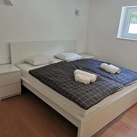 Naia Apartments Novo Mesto Exterior foto
