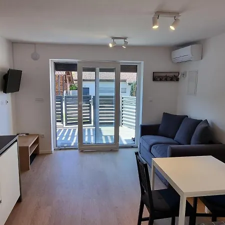Naia Apartments Novo Mesto Exterior foto