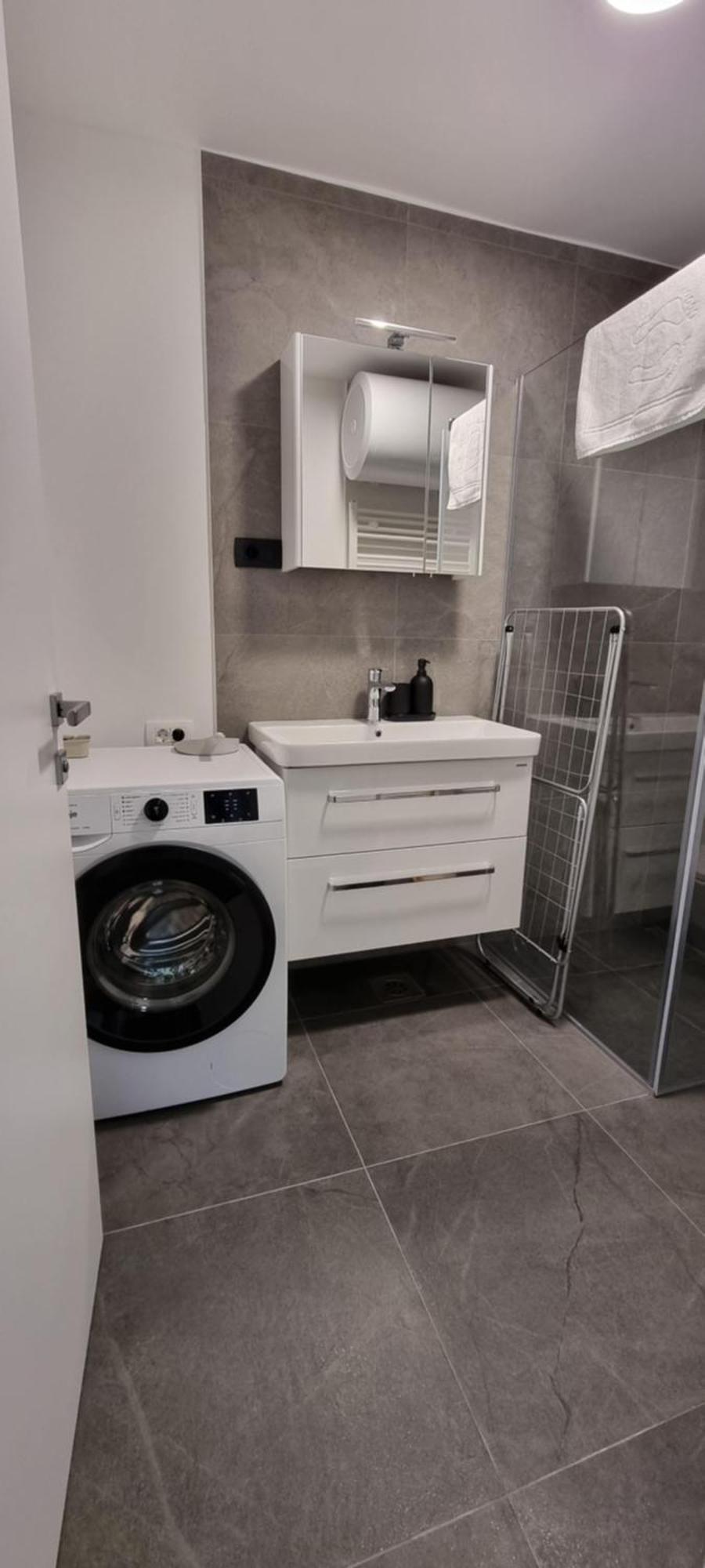 Naia Apartment